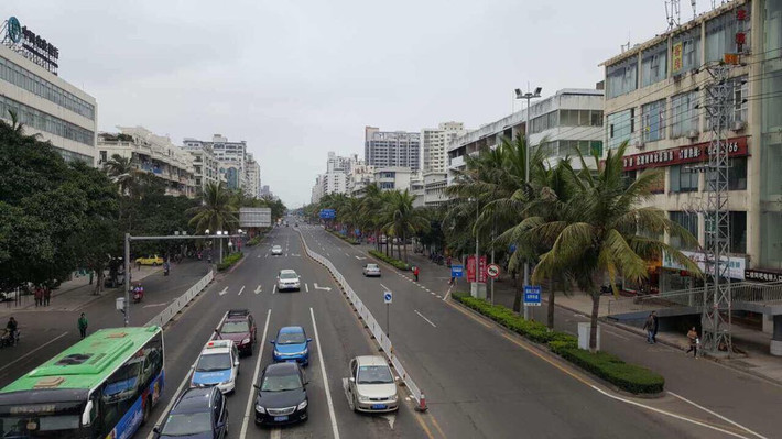                   海口市的街景