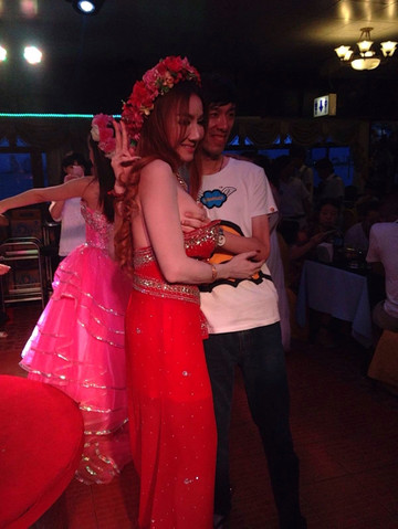 去泰国和人妖比美哈哈