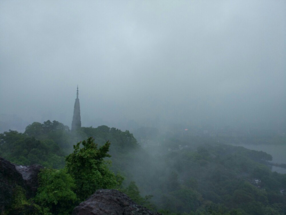 杭州宝石山宝淑塔,蛤蟆峰,玛瑙寺,西湖