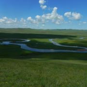 我想问一下,六月底想去内蒙古玩4-5天两人,从上