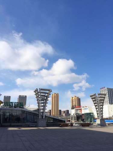 东方小巴黎 两个人的哈尔滨