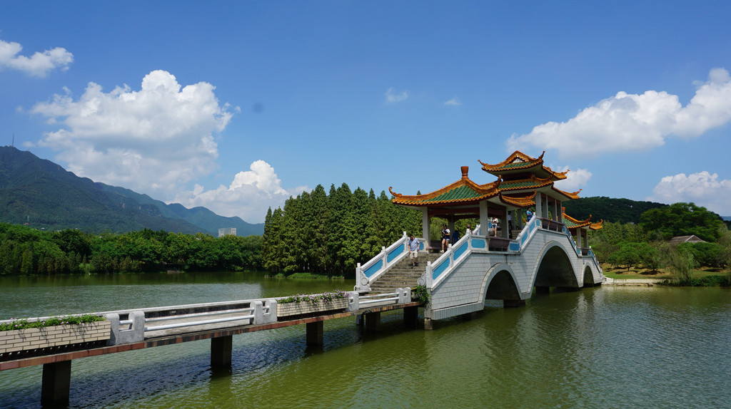 大美星湖,廣東肇慶市2日遊記(七星巖,鼎湖山,端硯文化村,古宋城牆