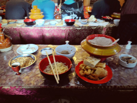 去寻找许巍歌词里的彩云之巅